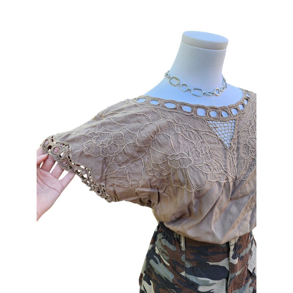 Vtg Jane Ashley Tan Beige Embroidered Floral Cutout Boho Hippie Mesh Top Sz M - Picture 2 of 8